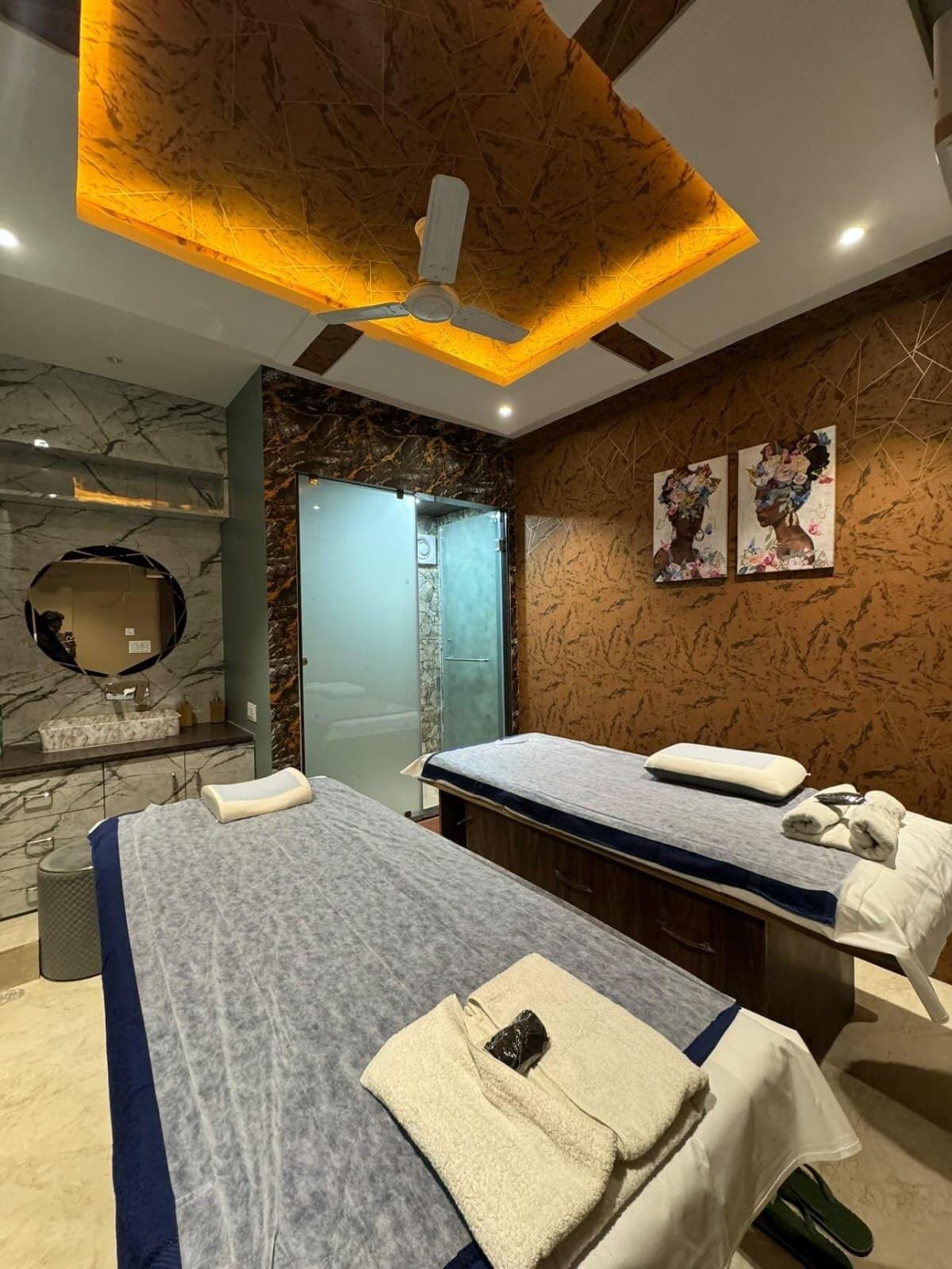 HF Spa and Salon interior photograph 7